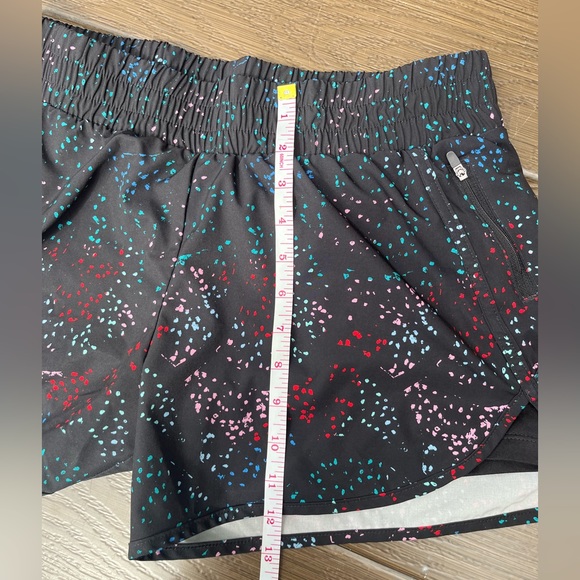 Avia Running Shorts with zipper pockets - Picture 6 of 6